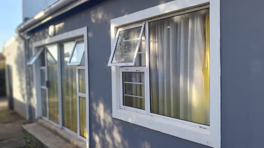 4 Bedroom Property for Sale in Greenfields Eastern Cape